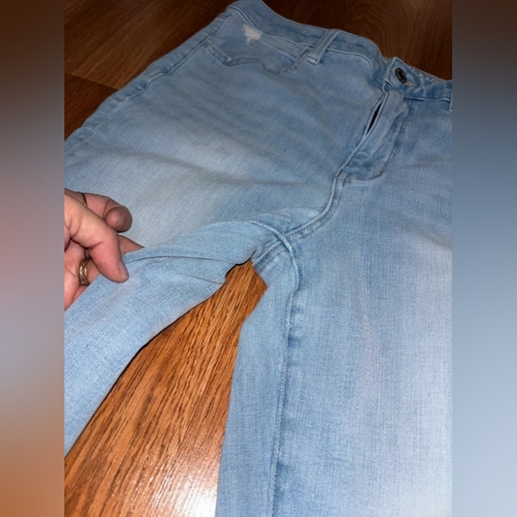 American Eagle Outfitters Light Blue Skinny Jeans - Picture 3 of 5